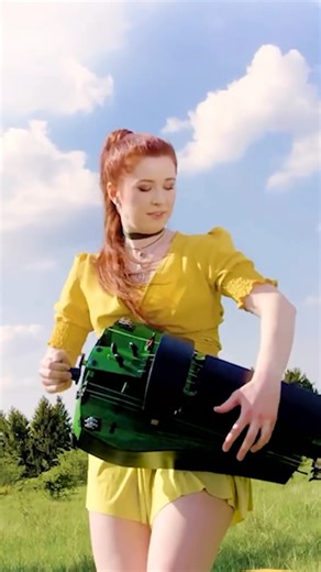 Drop a ☀️ emoji if you’re ready to bask in the sunshine after a long winter! #hurdygurdy #pattygurdy #leavesandlemons #summer #sunshine #summervibes | Patty Gurdy