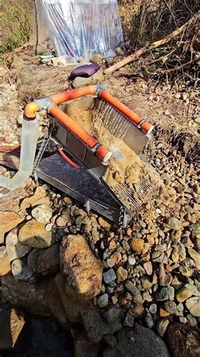 Practical Methods of Gold Detection and Extraction in Rivers Using a Gold Mining Machine