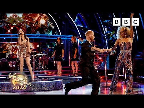 Sophie Ellis-Bextor returns to the Ballroom to perform Freedom Of The Night ✨ BBC Strictly 2024
