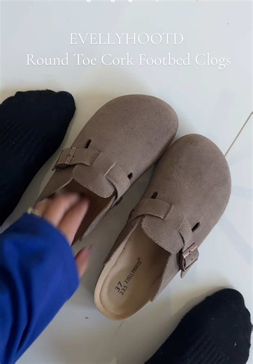 You can't go wrong with these clogs - SO COMFYYYY@EVELLYHOOTD US Round Toe Cork Footbed Clogs #clogs#clogsforlife#winterfashion#clogshoes#tiktokshopcreatorpicks