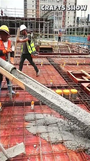🏗️ 🪵 Pouring and Leveling Liquid Concrete on a Reinforced Floor Slab
