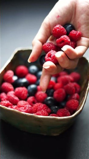 How to Achieve a Dewy Glow Without Makeup