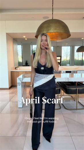 Chic Outfit Details: April Scarf Style
