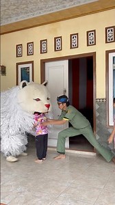 Bapa hansip ikhlas alika di gigit can macanan