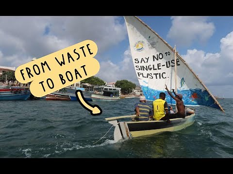 How to build a canoe from plastic waste