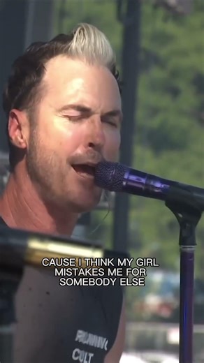 Taking it all the way back to Out of My League at Lollapalooza in 2019!