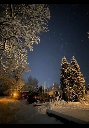Winter ASMR ❄️ Nothing beats the sound of fresh snow. • ❄️✨ Tag someone who loves winter! #snowasmr #winteraesthetic #cozyvibes Snow ASMR, Winter Aesthetic 2026, Cozy Girl, Soft Aesthetic, Relaxing Sounds