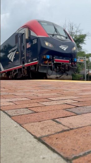 Amtrak 155 Arriving In Ashland VA!