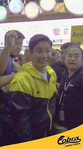 Isang pangmaLAKASang hapon kasama ang pinaka-astig na si idol Real Coco Martin , ang nangyari sa Tindahan ni Aling Puring nitong May 16, 2025 sa World Trade Center! Iba talaga kapag may LAKAS at TATAG – iba talaga ang TATAK COBRA! #TatakCobra #TeamLakas #CobraEnergyDrink #PuregoldTNAP2025 | Cobra Energy Drink