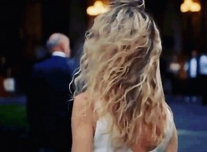 2.6K views · 11 reactions | Curl Crush Wednesday or simply woman crush Wednesday. I adore her waves  ➰ Who’s your curl crush? #curlcrush #curlcrushwednesday #womencrushwednesday #wavesfordays #sjp #wcw #herwaves | Curly Girl Method | Facebook