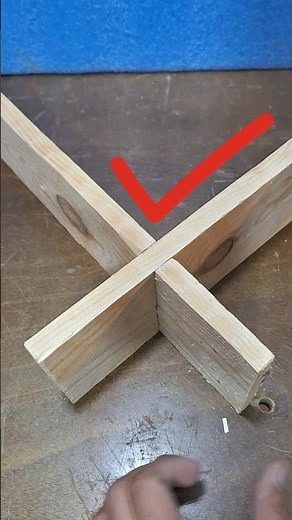 THE HALF LAP JOINT | BASIC WOOD JOINTS #howto #diy #woodworking #carpentry #tutorial #youtubeshorts