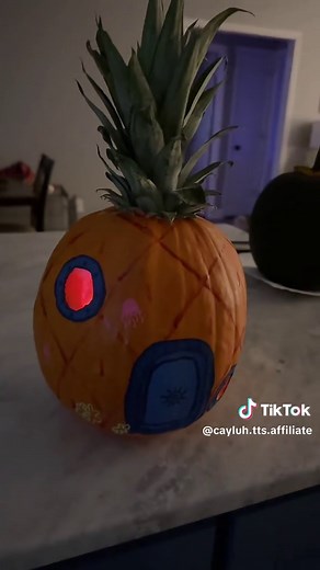 Making of the best pumpkin ever #spongebob #halloween #pumpkin #pumpkincarving