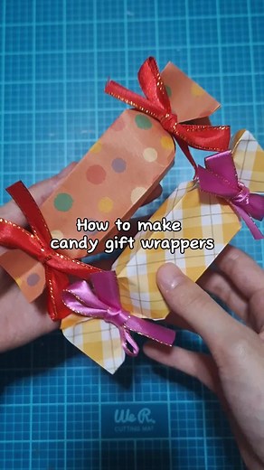 Continuing my origami series, here's a tutorial on how to make paper candy gift wrappers! #papercraft #origami #diy #giftideas #fyp #tutorial #origamitutorial #craft #easy #cute