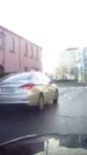 Bad Drivers Ireland #33 Failing to give way & then not stopping for pedestrian crossing