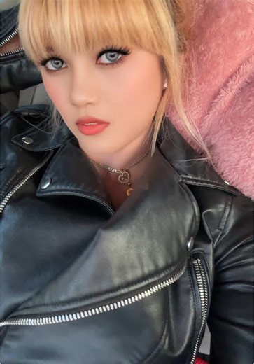 Barbie_Hao_official Instagram (@barbiehao7043) - What do you think ? 💭 #viral #followers #followers➕ #followerstiktok #followers😘thanku🙏🙏❤️❤️❤️ #japan