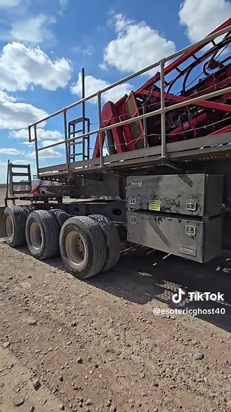#ghostrider #heavyhauler #thunderdome #ghostinthemachine movin' down the line. Don't have no selfish beeotch pullin' me down. The GHOST is GOOD!