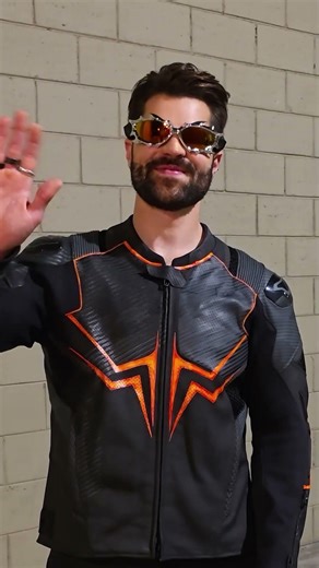 DJ Alok with the Free Fire crew! 🔥#FFBeatCarnival #FreeFire #Booyah