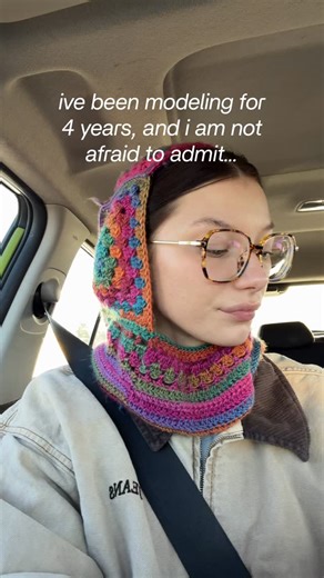 DESIRAE JANEL 🧚🇵🇱☁️ on Instagram: "I have been modeling for 4 years, and I can say that… 1. I still feel insecure at times. ⚡️Being a model doesn’t give you unwavering confidence like it may seem when watching supermodel interviews and VS fashion show models walk. All, or at least MOST, models that I know, feel insecure at times (or even most of the time). 2. It’s not easy. ⚡️ Some people like to think that models just stand around and do nothing all day. But, most days, modeling is a lot of 