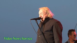 56K views · 781 reactions | BATAVIA Lou Gramm rocked the Downs on Friday night and fans from WNY packed the house to hear the Rock & Roll Hall fame legendary voice of Foreigner. Next Friday, the Commodores take the stage. | Video News Service | Facebook