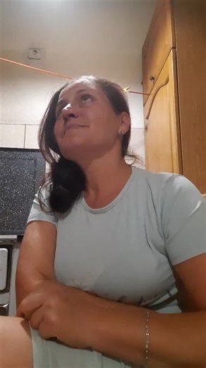 budi ti 🤷‍♀️ (@elenamiloseicirezeanu)’s videos with sunet original - 𝓓𝓪𝓷𝓷𝔂 𝓓𝓪𝓷𝔂𝓮𝓵 🔐