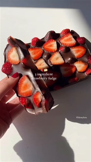 7.7K views · 12 reactions | Super quick and easy 3 ingredient no bake strawberry fudge  Ingredients: Chopped strawberries 240-300g melted 70% dark chocolate with 1-2 tablespoons olive oil. (The olive oil gives the rich chewy and fudgy texture to the mixture) Refrigerate for 1 hour and enjoy ❤️ Recipe by @demylora | The Source Bulk Foods | Facebook