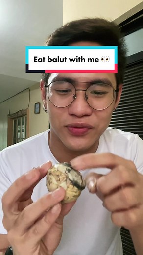 Eating Balut Challenge: Trying 4 Eggs for the First Time!