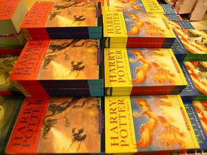This new-edition Harry Potter book brings characters and adventures to life on the page