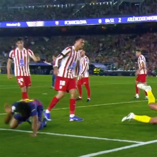 Yamal knew he had to avoid a yellow no matter what and he did it so well. Props to him.