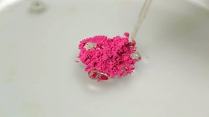 25K views · 276 reactions | What do you know about Rose Madder? Watch and learn the history of this beautiful pigment. To view more Masterclasses and sign up to receive the rest of the exclusive series, click here: https://goo.gl/TUpTDA | Winsor & Newton | Facebook