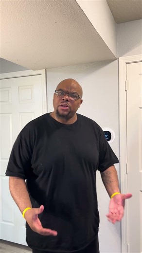 When your wife is giving you the cold shoulder. #biddingscrew8