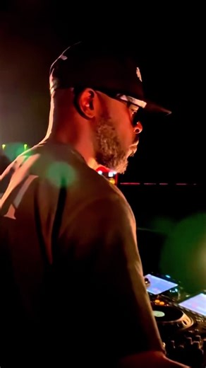 🎧Track ID: Spotify playlists (link in bio) Watch to the end 🥰 Comment your favourite music 🎵 Don't forget to Follow us ✔️ #techno #music #dj #technomusicforlife #spotifyplaylist