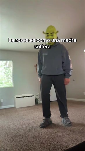 That one time Shrek spoke #spanishtiktok #roscadereyes #fyp #mexican #bread