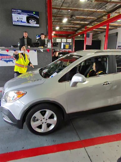 Hector Munoz on Instagram: "Las Vegas Auto Auction #lasvegas #nevada #usa #2025christmas #joy #season #holydays #fblifestylechallenge #MunozAutosOnLine"