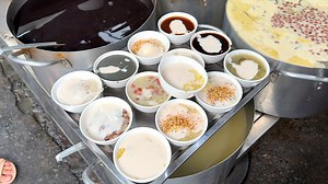 Cận cảnh nơi bán chè bằng mâm duy nhất ở Sài Gòn --- | Street Food