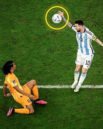 Rare Moments with Handballs 🤯