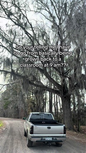 Understanding 'Bigger Text': Lyrics and Themes Explained