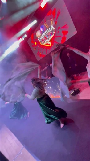 TARANTELLA DISCO FOLK IN CONCERTO A TROPEA (VV) 2026 #tarantelladiscofolk #tropea #neiperte