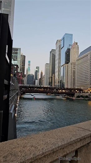 20K views · 2.3K reactions | Elevated train Chicago Illinois | Chicago Epic | Facebook