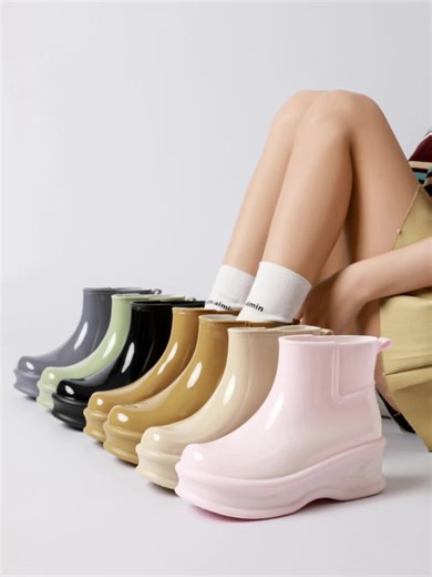 video, Women's Waterproof Slip Resistant Boots, Fashionable Design Rain Boots for Outdoor, Casual Rain Shoes for Women & Girls, Footwear