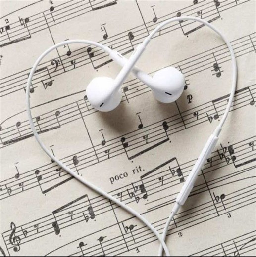 Relatable Morning Struggles of a Girl Blogger