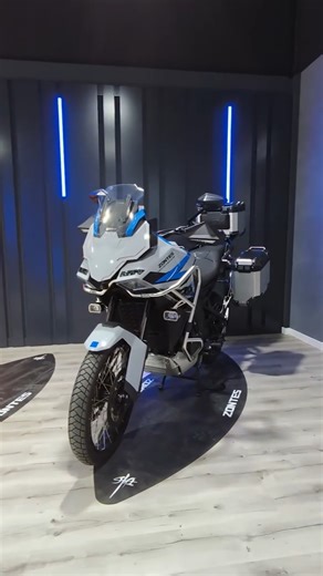 Upgrade your daily journeys with the Bristol 703F. | Bristol Motorcycles