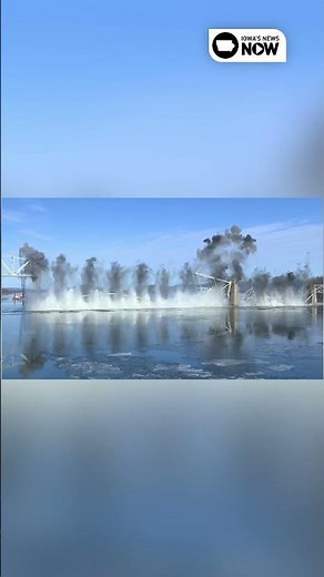 Watch Lansing bridge over Mississippi implode