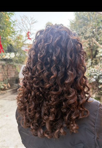 Curly Haircut: Transform Your Curls with Expert Styling