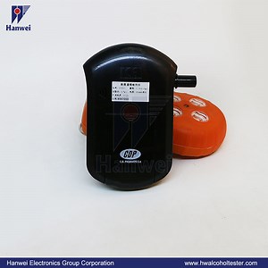 [Hot Item] At6000 High Accuracy Test Result LCD Breath Alcohol Tester Safety for Drivers
