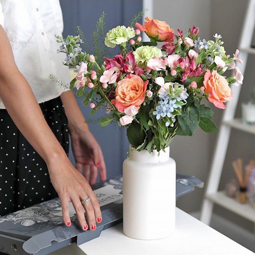 Letterbox flowers | Send flowers that fit through the letterbox