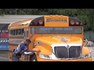 Semi Truck Mack 285 Engine vs School Bus Detroit 8v92 Engine drag racing running