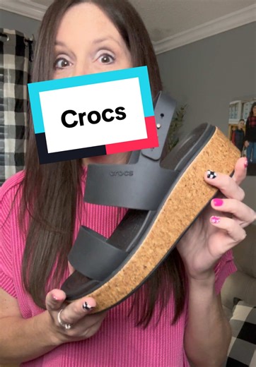 @@CrocsWomen's Brooklyn Low Wedge Platform Sandals #wedges #womenshoes #sandals #crocs #dressshoes