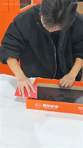 Paper packaging on Instagram: "🔥Real-life experience at Jialan Package factory: Producing hard boxes with inner lining The best way to manufacture packaging is through a combination of human expertise and machinery. At Jialan Package, every machine you see is operated by skilled technicians, and every finished box is handled by our workers. This continuous connection and production process forms a complete and standardized manufacturing procedure to ensure the visual appeal and safety of your p