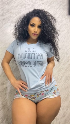 Karian Sang on Instagram: "Come fi di pressa 🙏🏽💋💋"