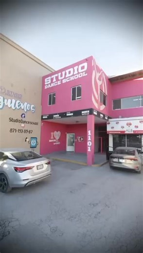 Así se vive STUDIO desde que cruzas la puerta. Un espacio donde el movimiento se cuida, el proceso se acompaña y la danza se vive con intención. ✨ Inscripciones abiertas ✨ Este puede ser el inicio de algo muy bonito. | Studio Dance School